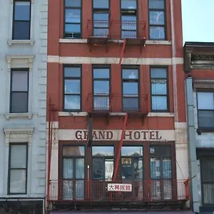 Bowery Grand Albergue